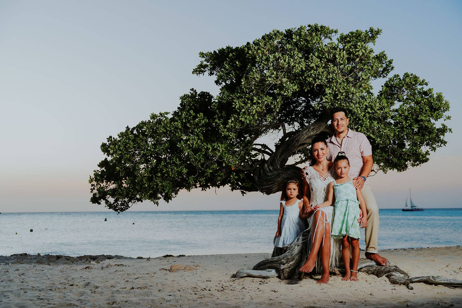 Family photos in Aruba during sunset